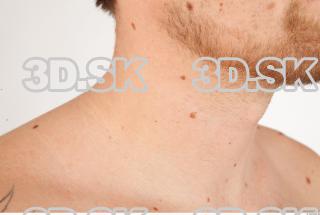 Neck texture of Douglas 0003